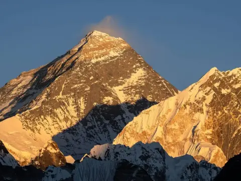 Is It Possible to Trek from Kathmandu to Everest Base Camp on Foot?