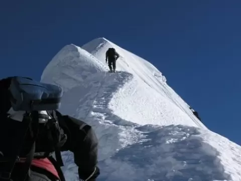 Pisang Peak climbing