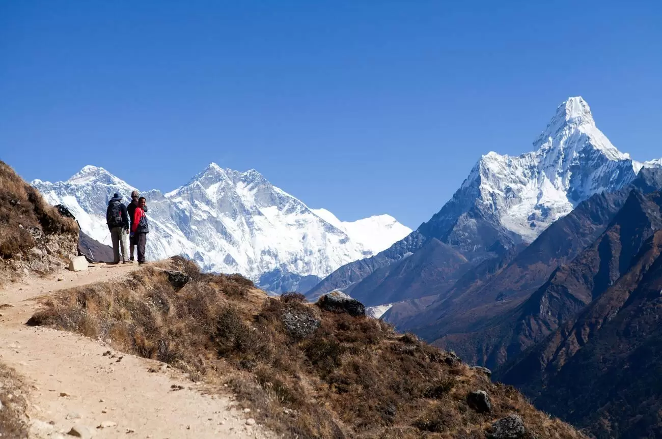 Mt Everest and Ama Dablam ahead